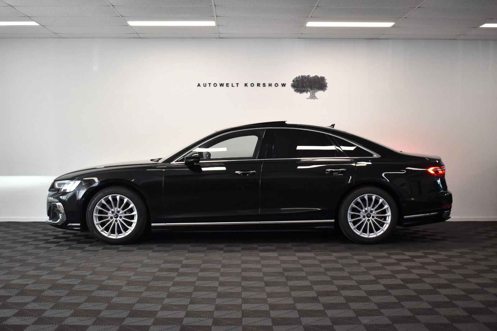 Audi A8 50 TDI quattro - Samsaru's Car Outlet