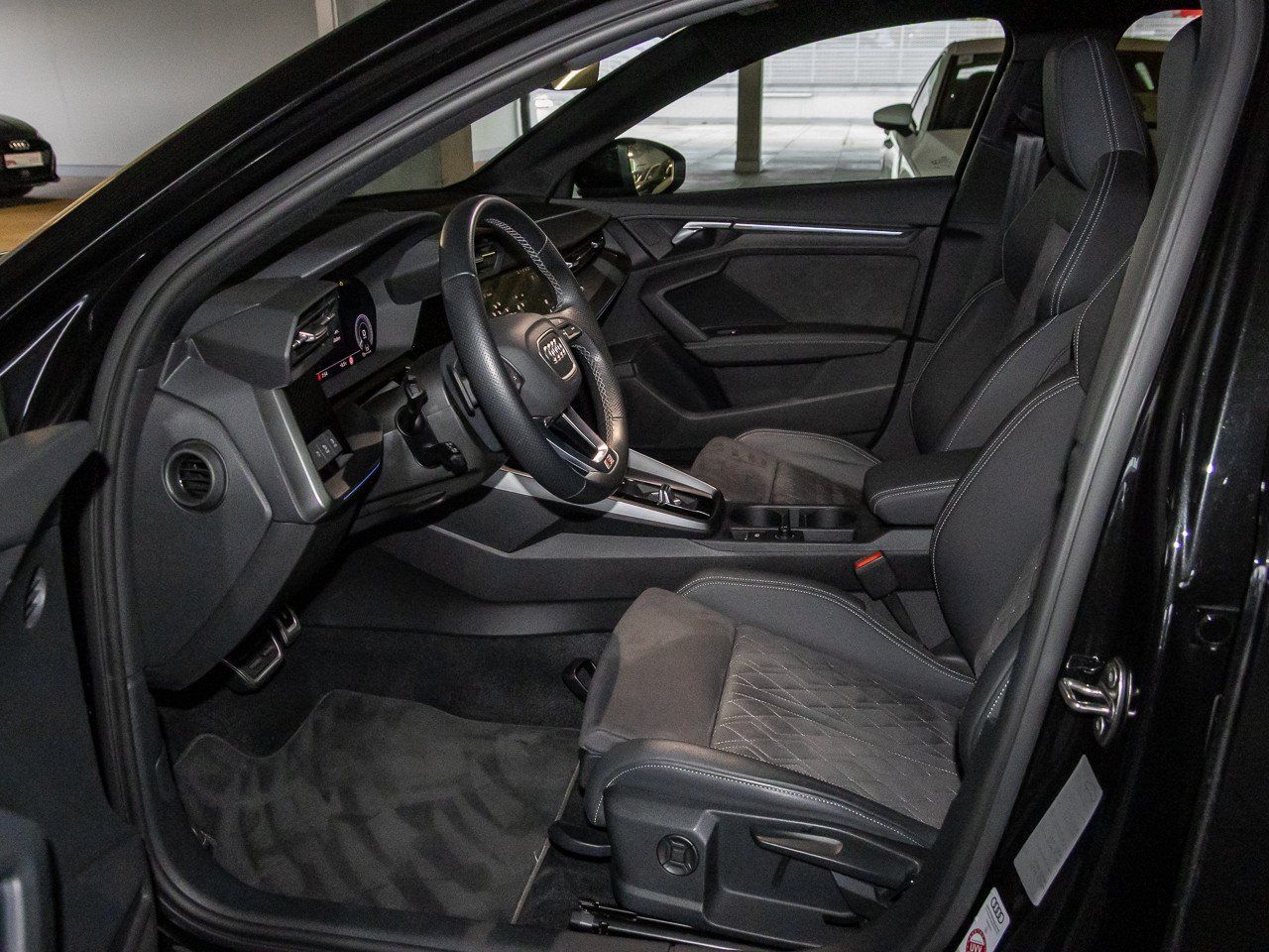 Audi A3 Sportback 45 TFSI e S line AHK Keyless Kamera