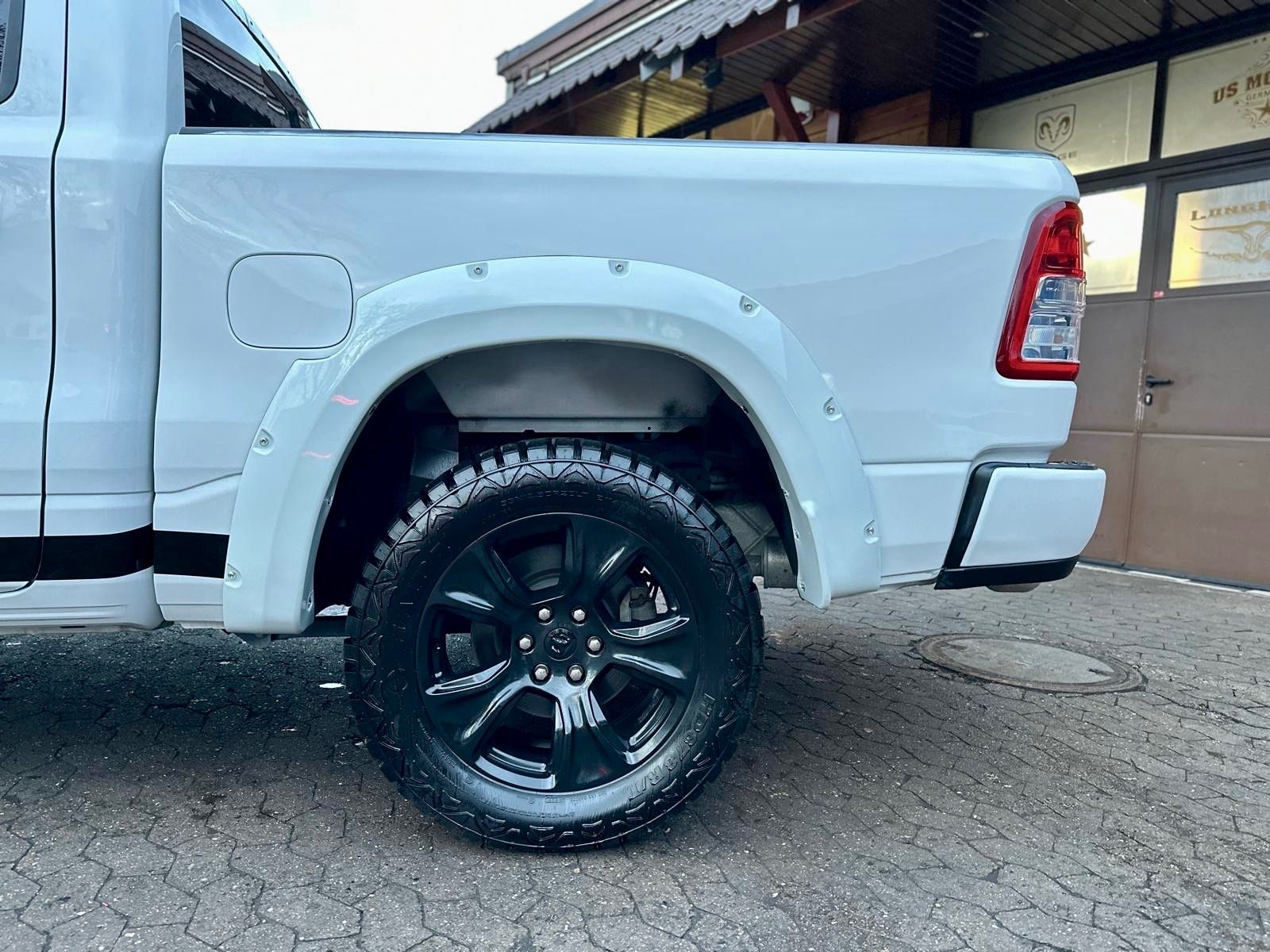Dodge 5,7 V8*AHK*NAVI*LED*LIFT*OFFROAD*SERVICE NEU