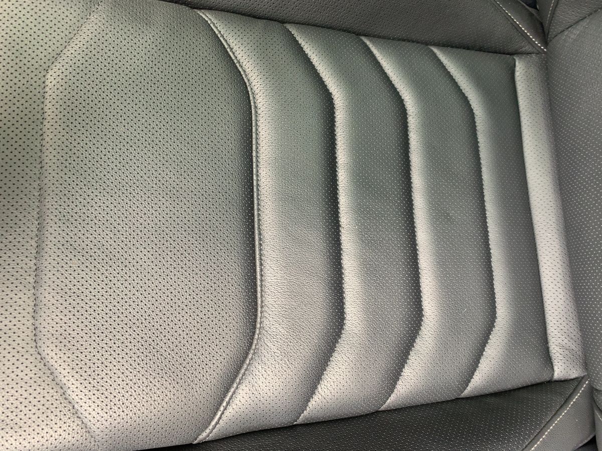 Volkswagen Touareg 3.0 TDI 4M R-LINE - Samsaru's Car Outlet