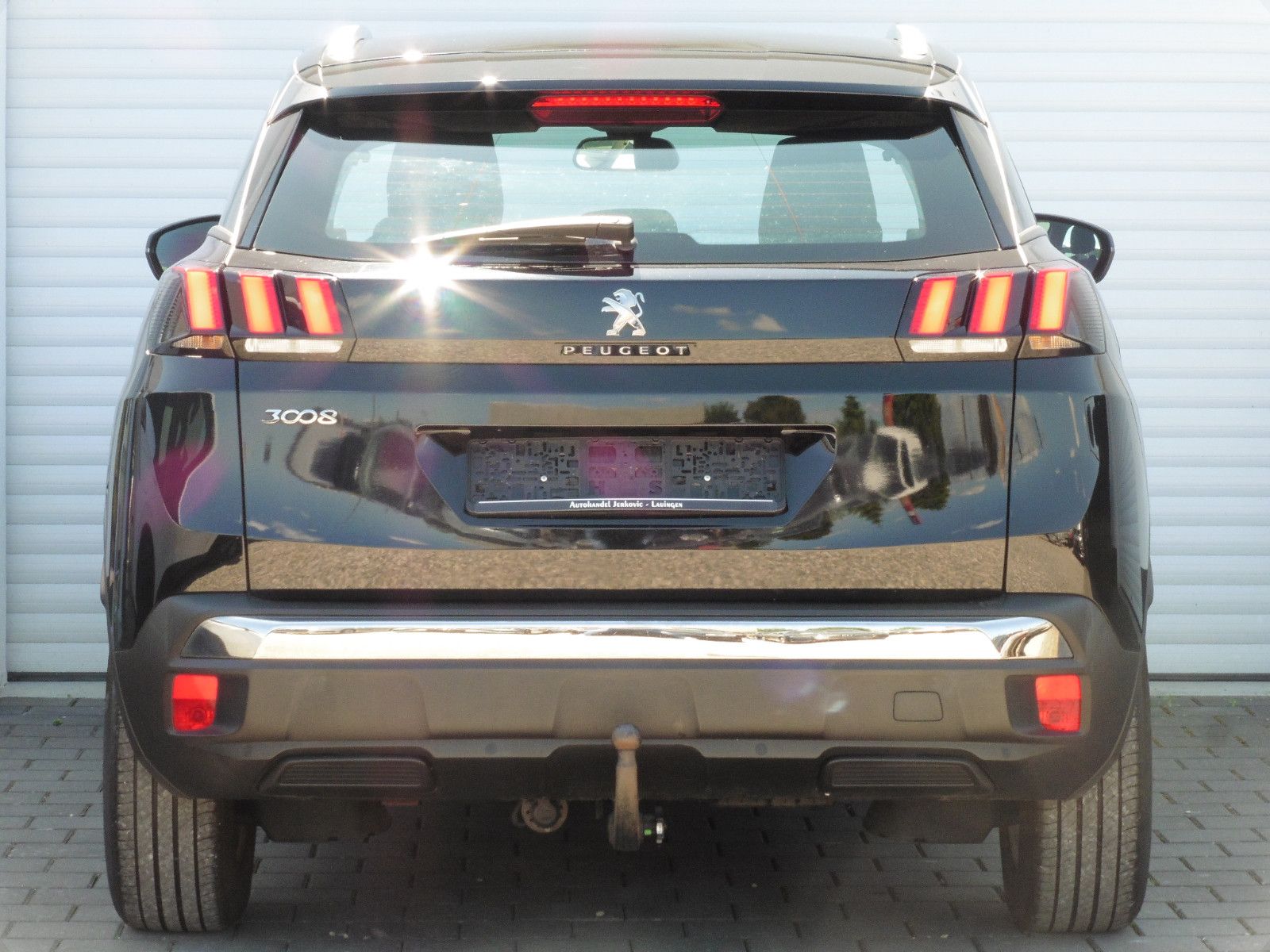 Peugeot 3008 BlueHDi 130 EAT8 - Samsaru's Car Outlet