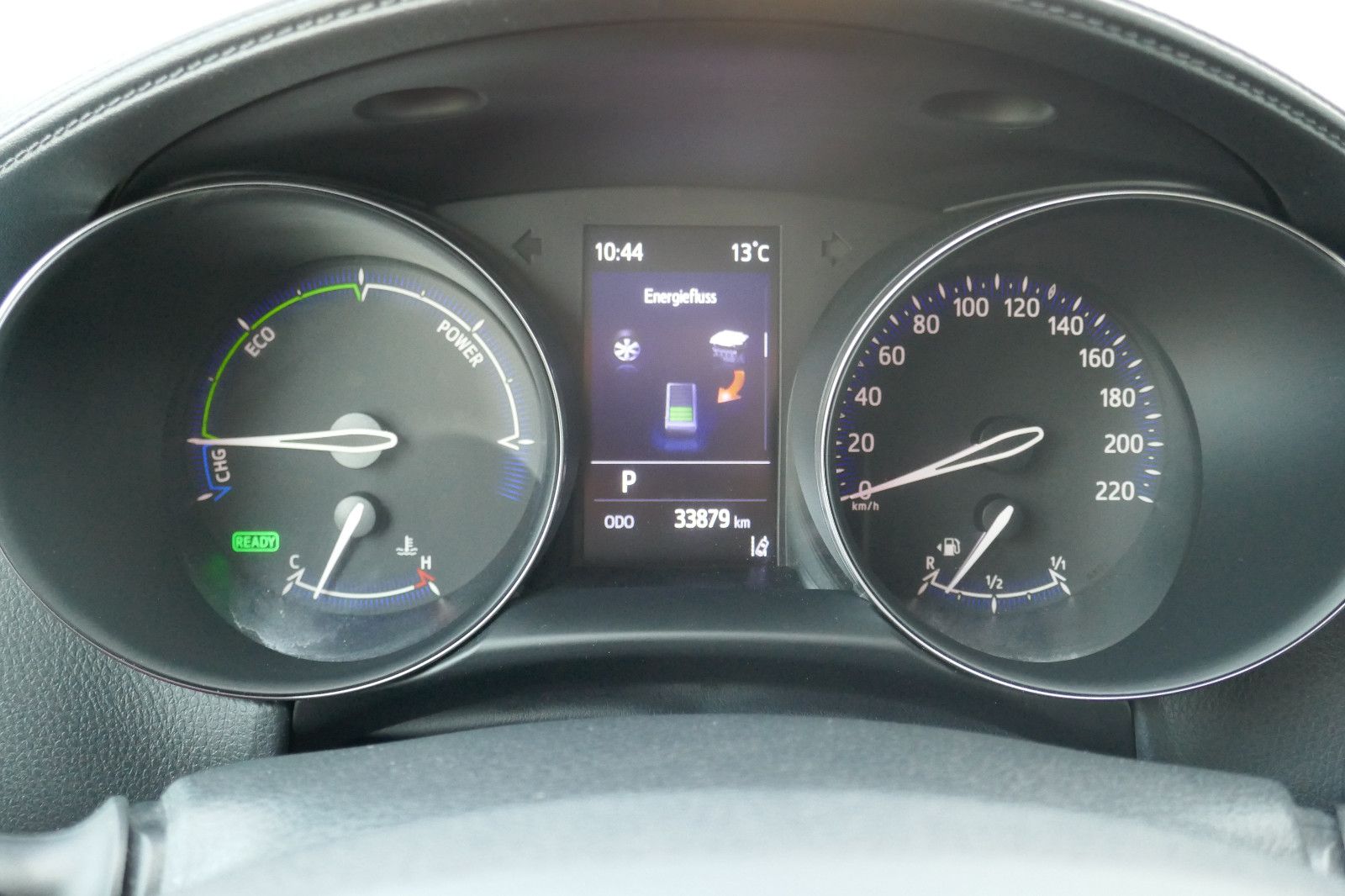 Toyota C-HR 2.0l Hybrid Team - Samsaru's Car Outlet
