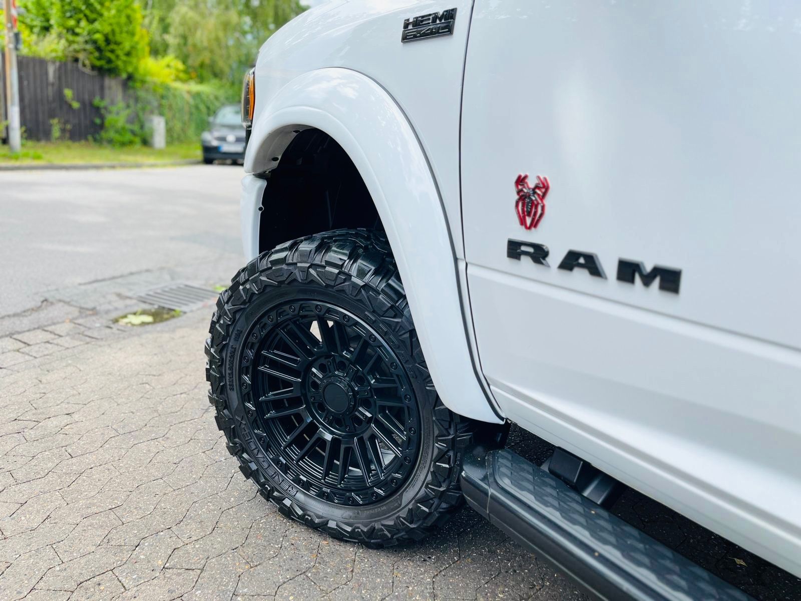 Dodge 2500*6,4L V8*LPG*4X4*LONGBED*OFFROAD*AHK*GARANTI