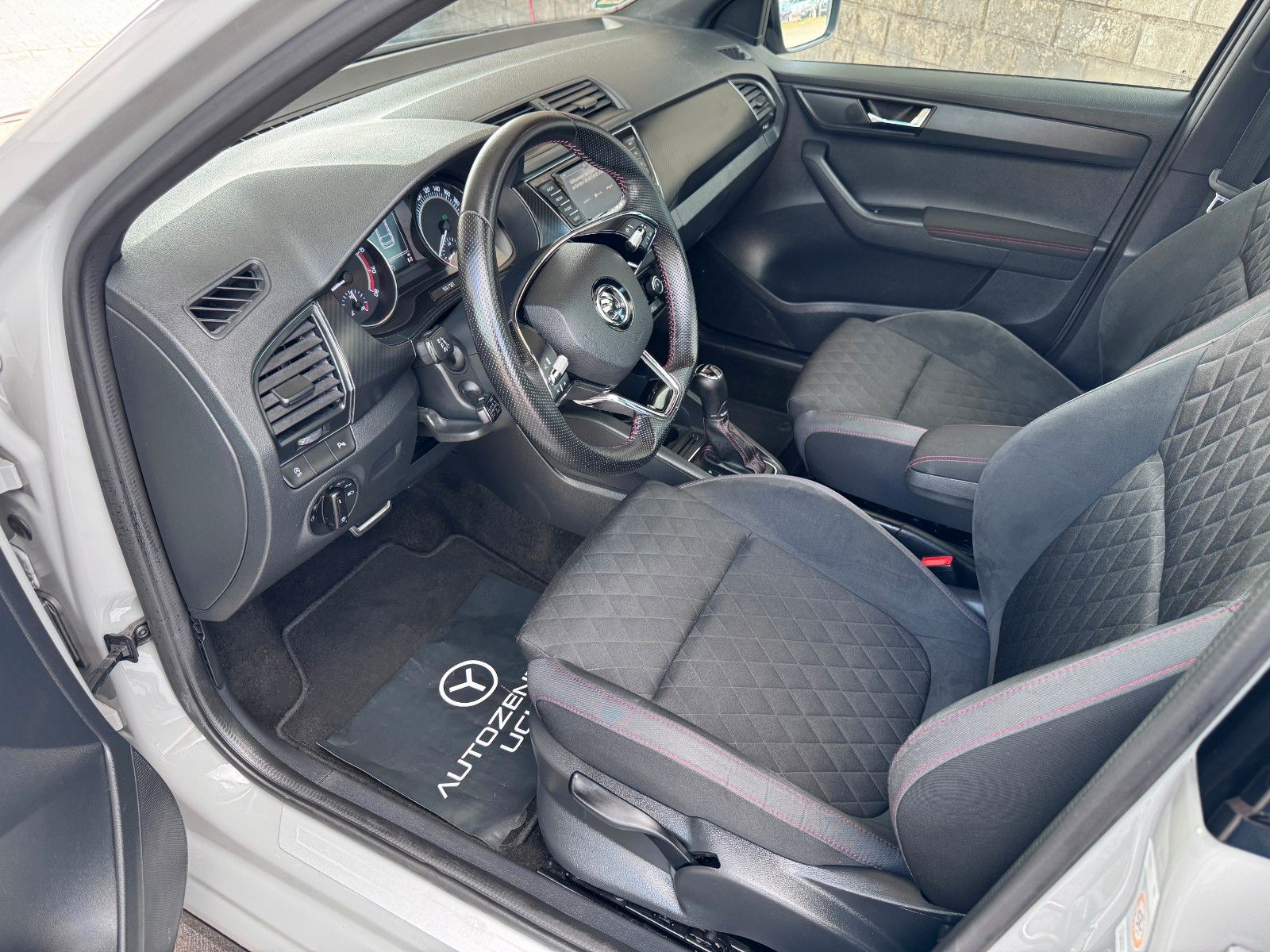 Skoda Fabia Combi Monte Carlo - Samsaru's Car Outlet