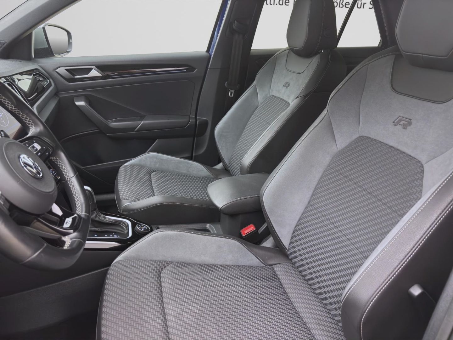 Volkswagen T-Roc 4M R - Samsaru's Car Outlet