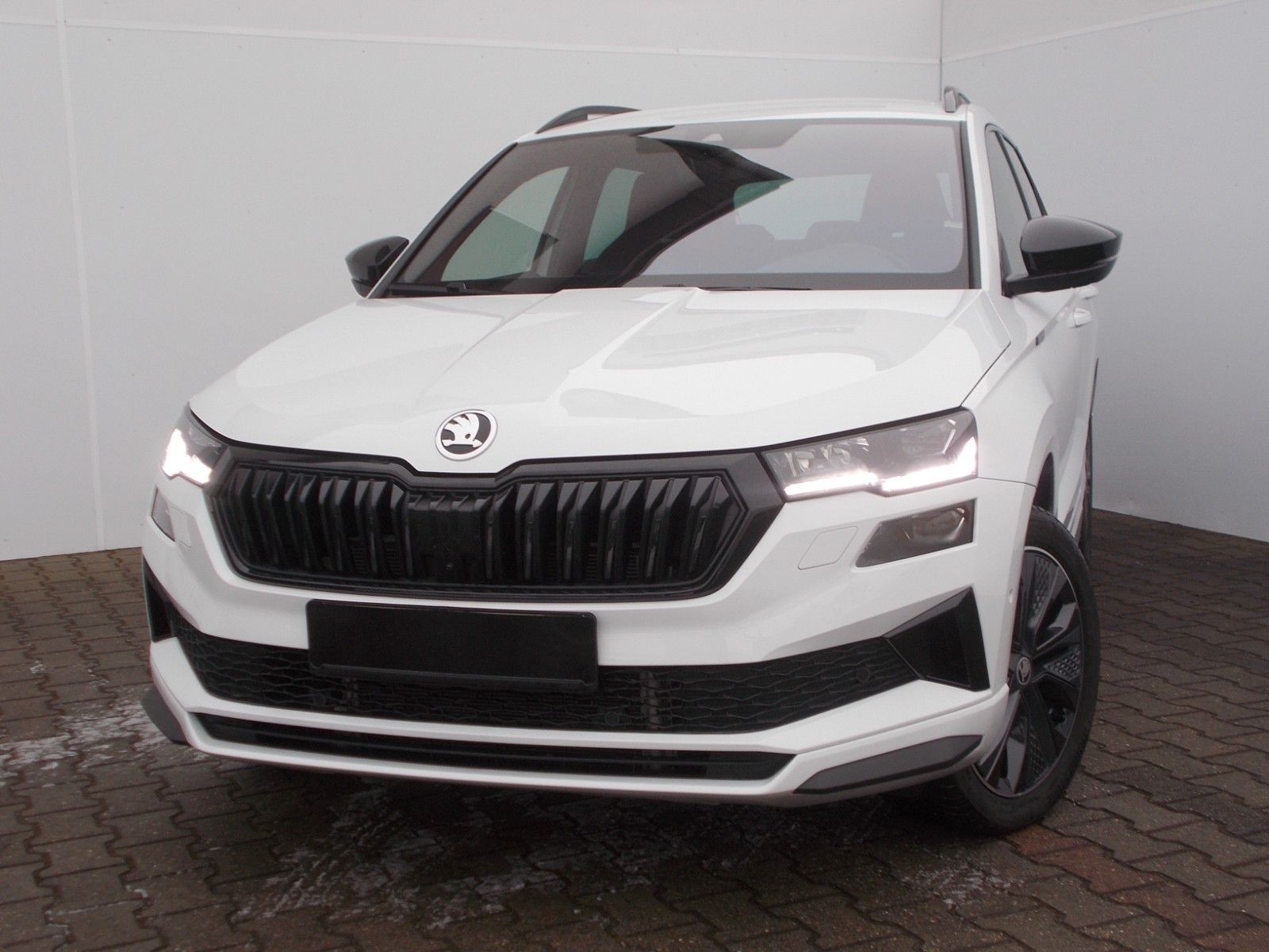 Skoda Karoq  1.5 TSI Sportline*DSG*Navi*LED *360° *AHK