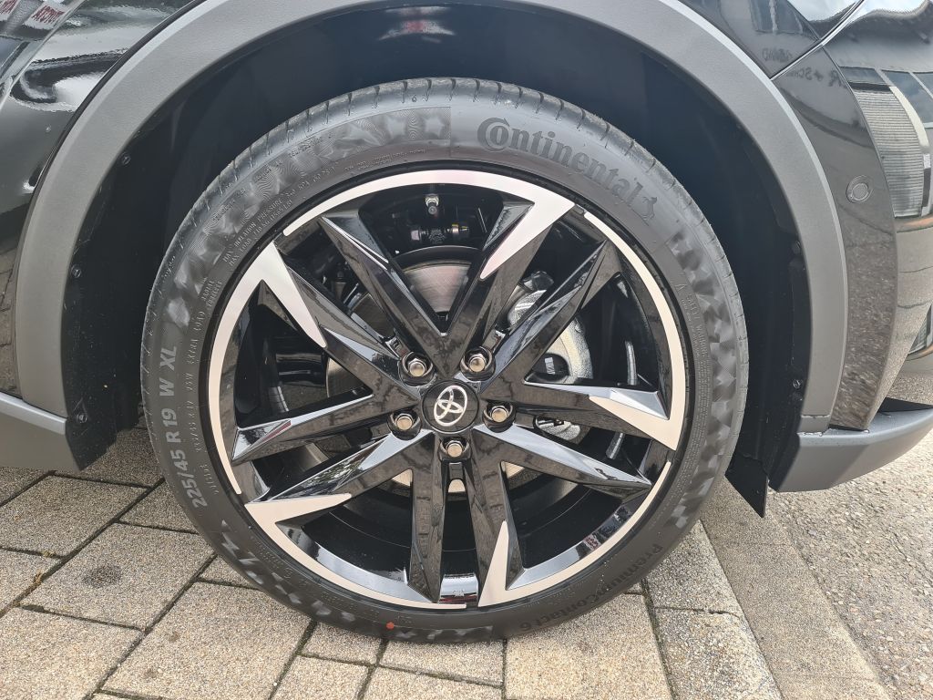 Toyota C-HR 2.0 Hybrid GR Sport Black - Samsaru's Car Outlet