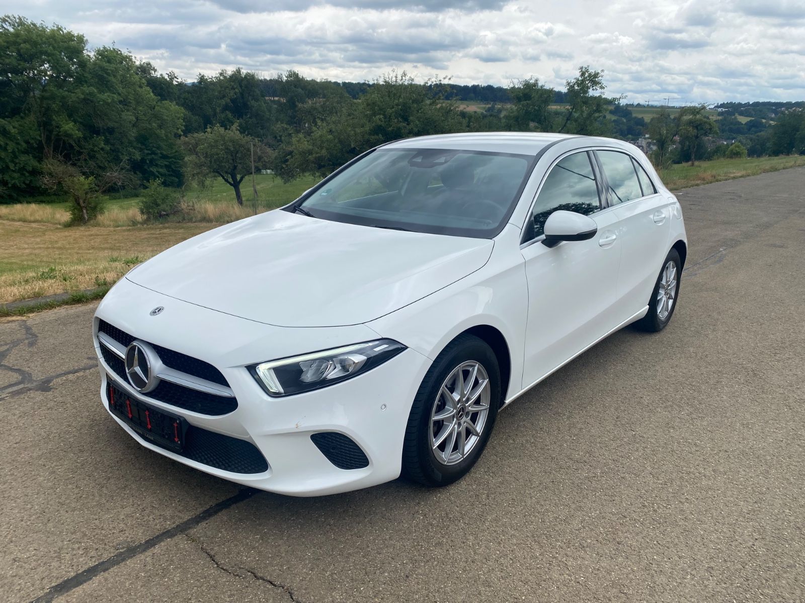 Mercedes-Benz A 180 PROGRESSIVE - Samsaru's Car Outlet