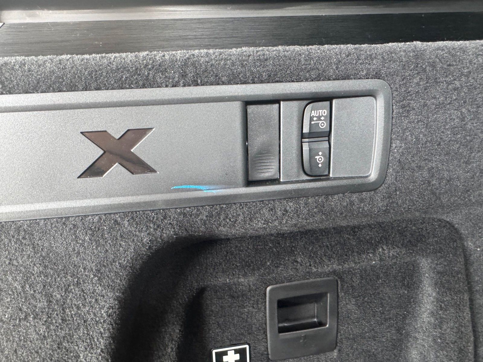 BMW X5 30d M SPORT.LUFTFEDER.SKY.SOFTCLOSE.AHK.360°