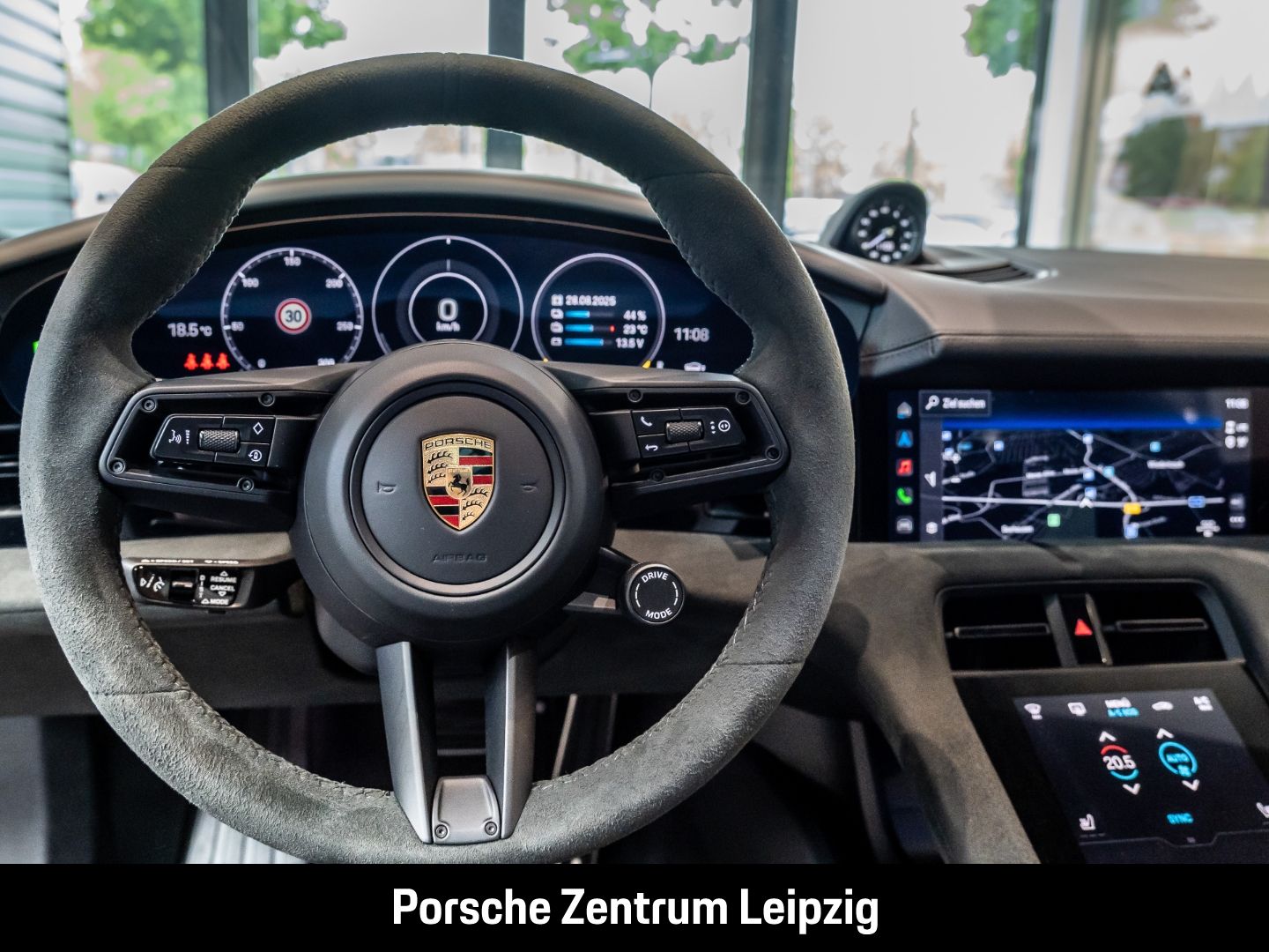 Porsche Taycan GTS Sport Turismo HeadUp InnoDrive Matrix