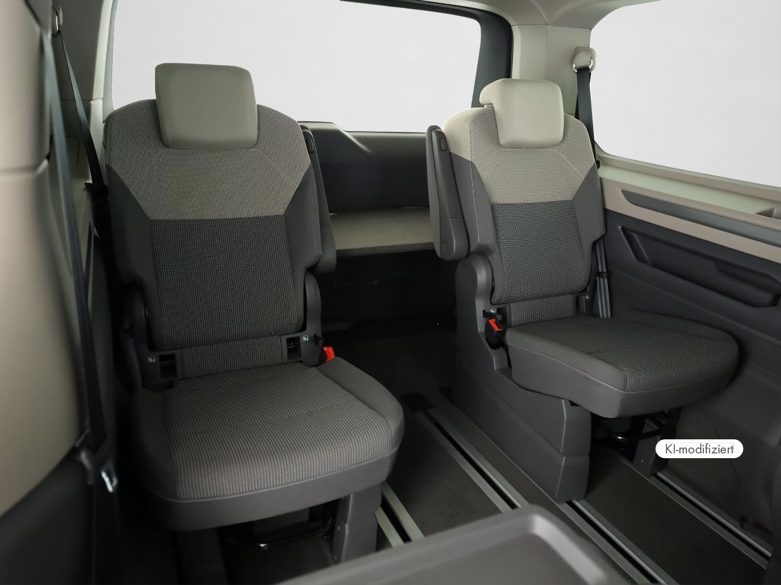 Volkswagen T7 Multivan 2,0 TSI DSG Panoramadach/RFK/NAVI/IQ