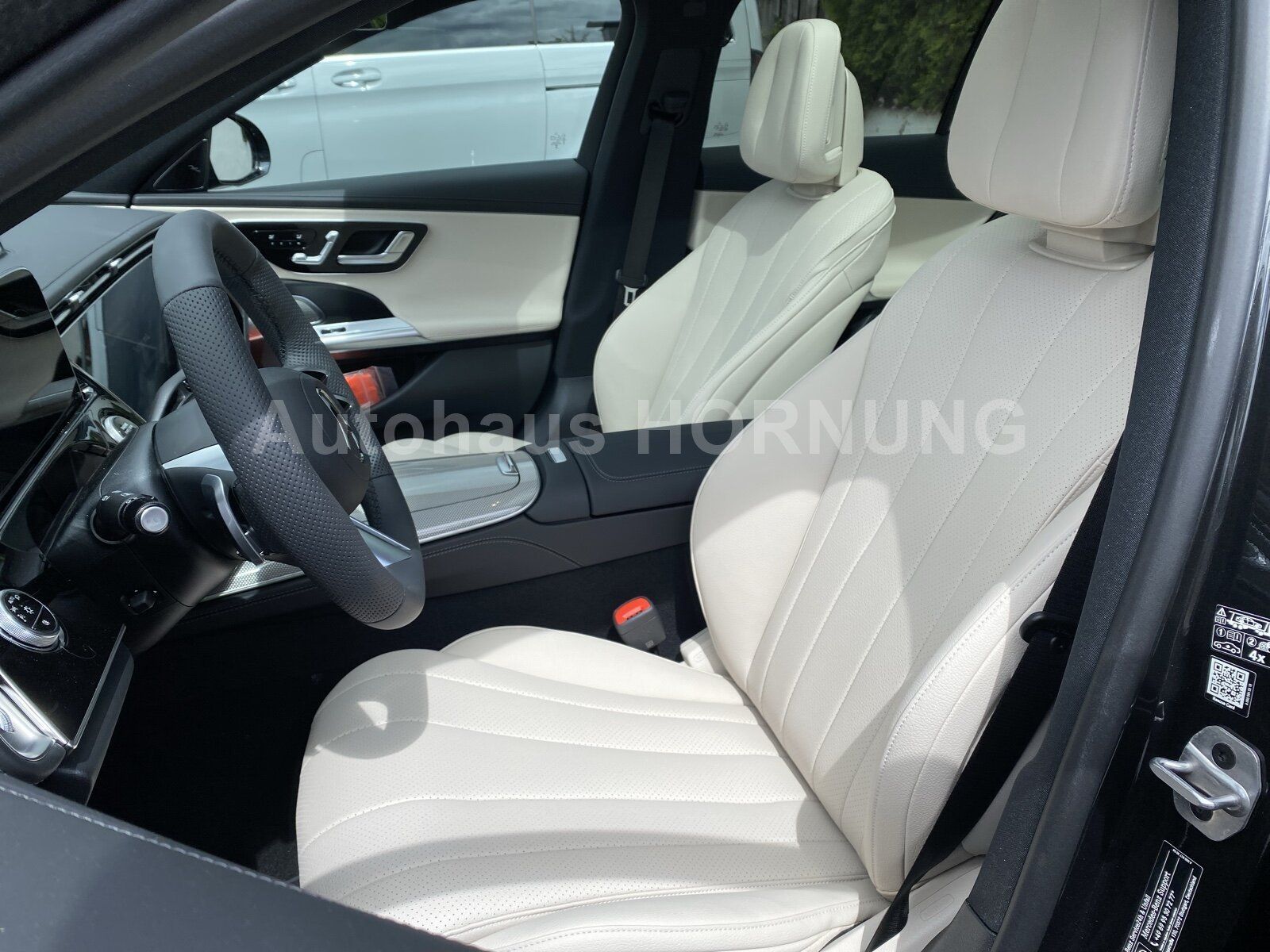 Mercedes-Benz E 450d T 4M AMG HUD STDHZ PANOSD AHK DigiL Bur4D
