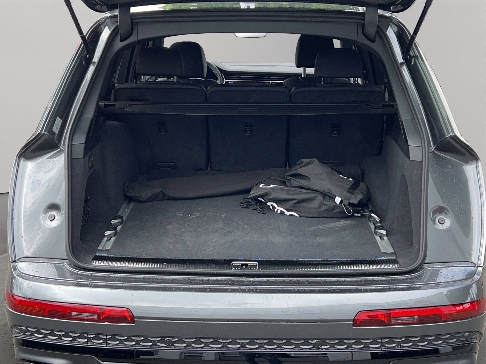 Audi Q7 SUV S line 55 TFSI e quattro 290 kW tiptronic