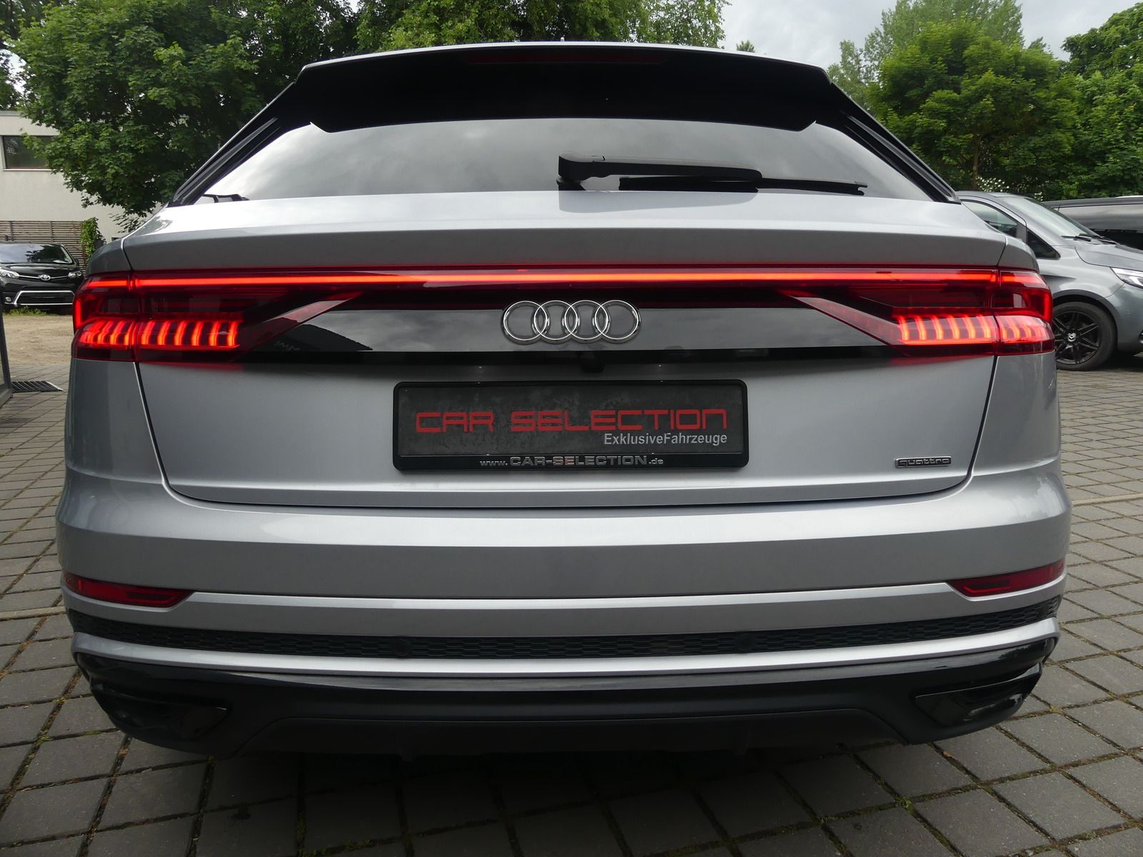 Audi Q8 50 TDI Quattro S Line PANO/MATRIX/AHK/STHZ/AI