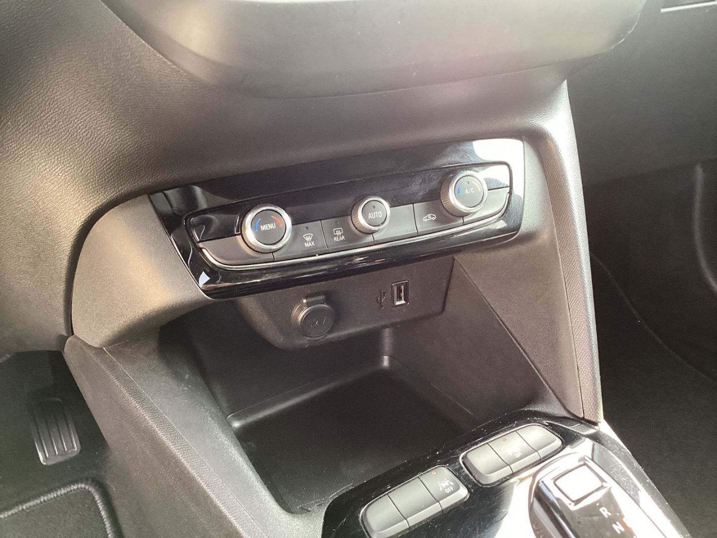 Opel Corsa-e Edition - Samsaru's Car Outlet