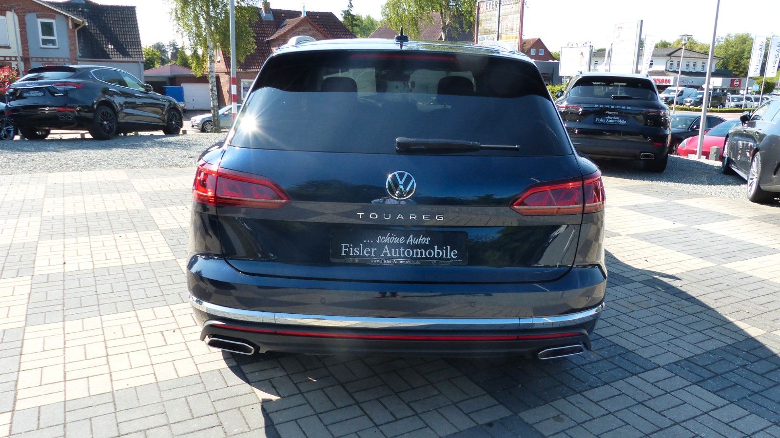 Volkswagen Touareg Elegance 4Motion - Samsaru's Car Outlet