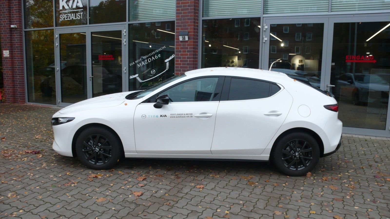 Mazda 3 2.5L e-SKYACTIV G 140PS Homura Automatik