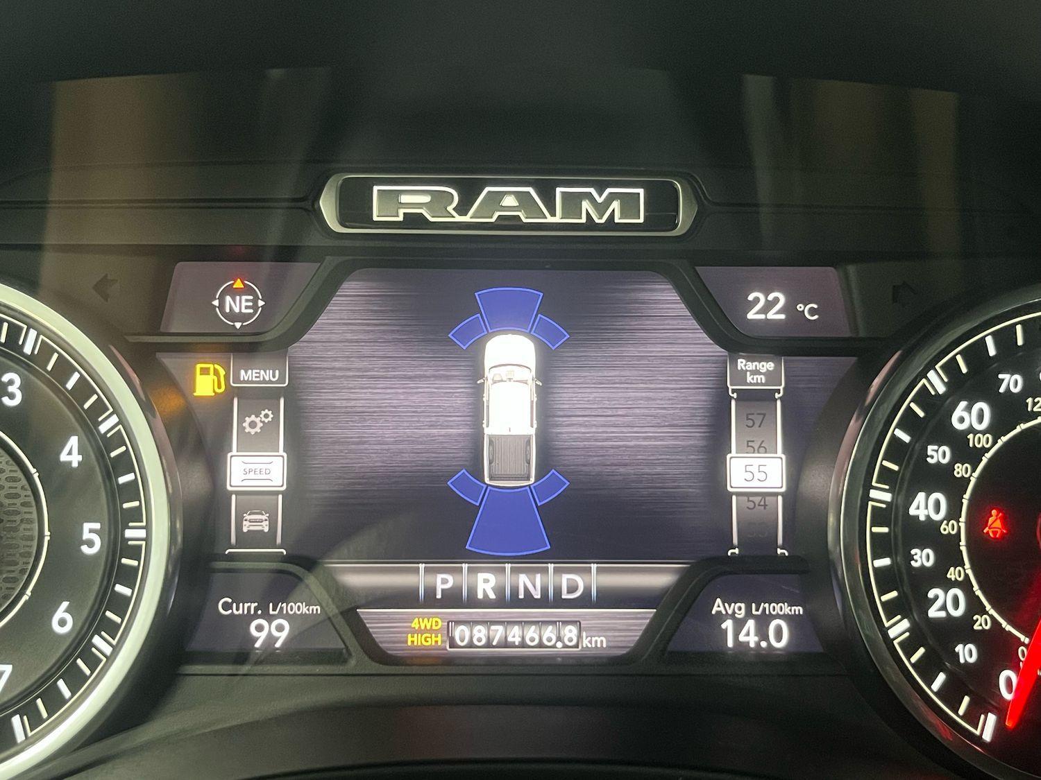 Dodge RAM 5,7l V8 CrewCab/LED/AHK/SHZ/Navi
