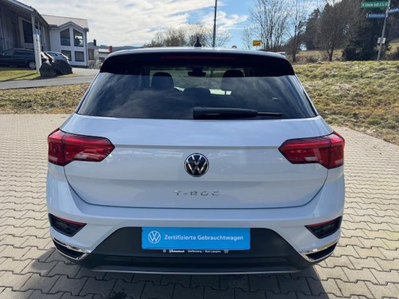Volkswagen T-Roc Active 1.0 l TSI - Samsaru's Car Outlet