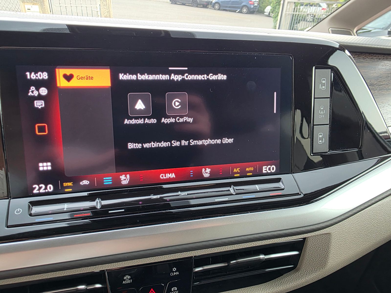 Volkswagen Multivan Style eHybrid 4M AHK Sitzbelüf NP:103T€