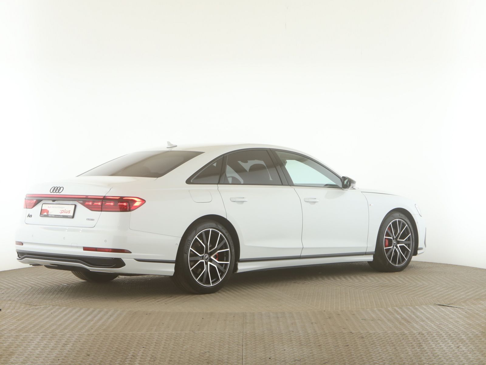 Audi A8 50 TDI quattro S line Pano+AHK+RFK+StandH+LUF
