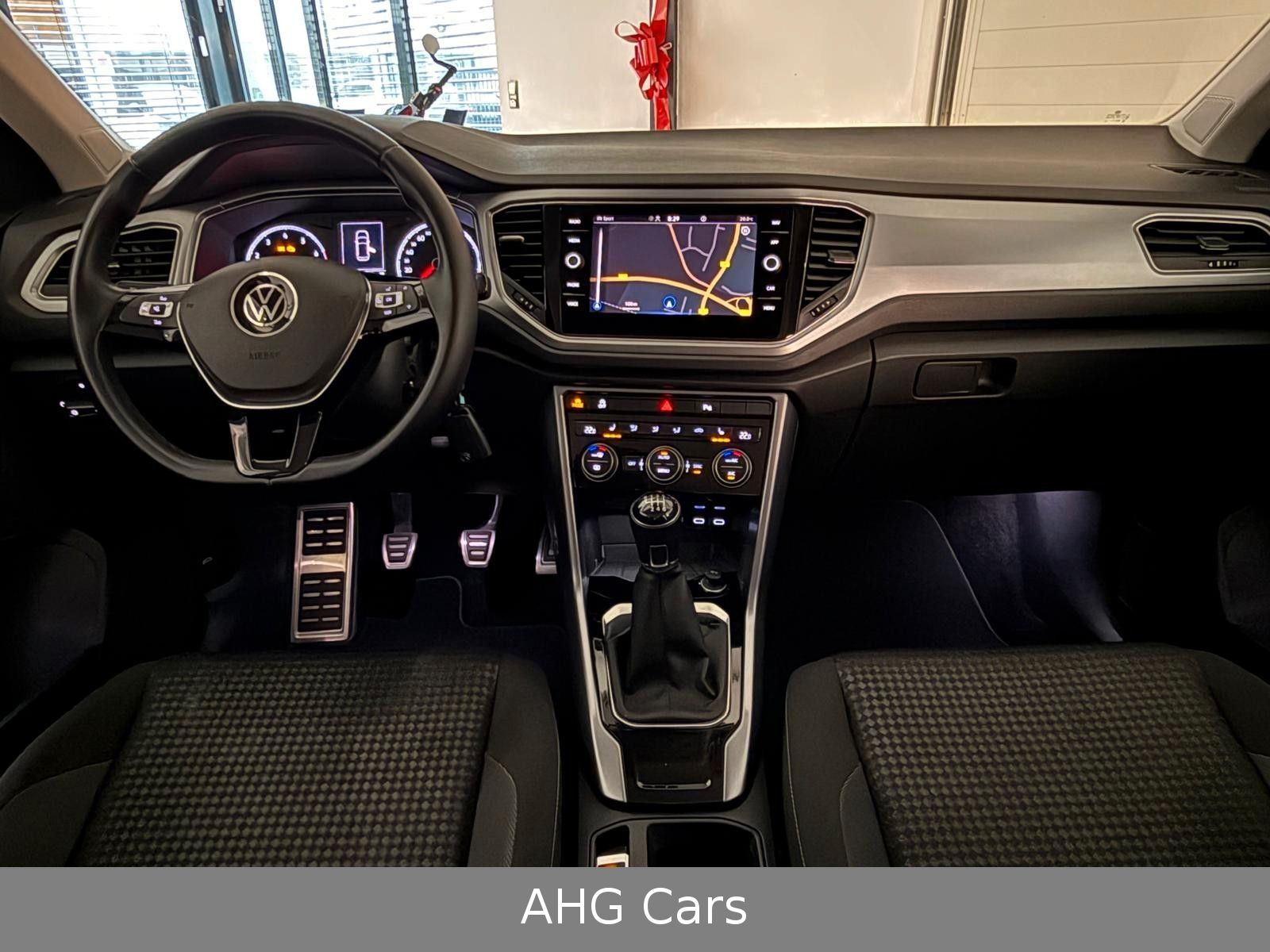 Volkswagen T-Roc Style Active 1.0TSI - Samsaru's Car Outlet