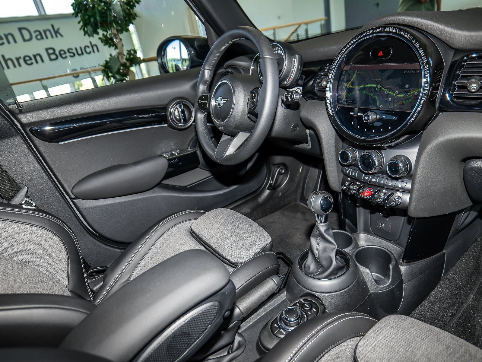 MINI One Classic - Samsaru's Car Outlet