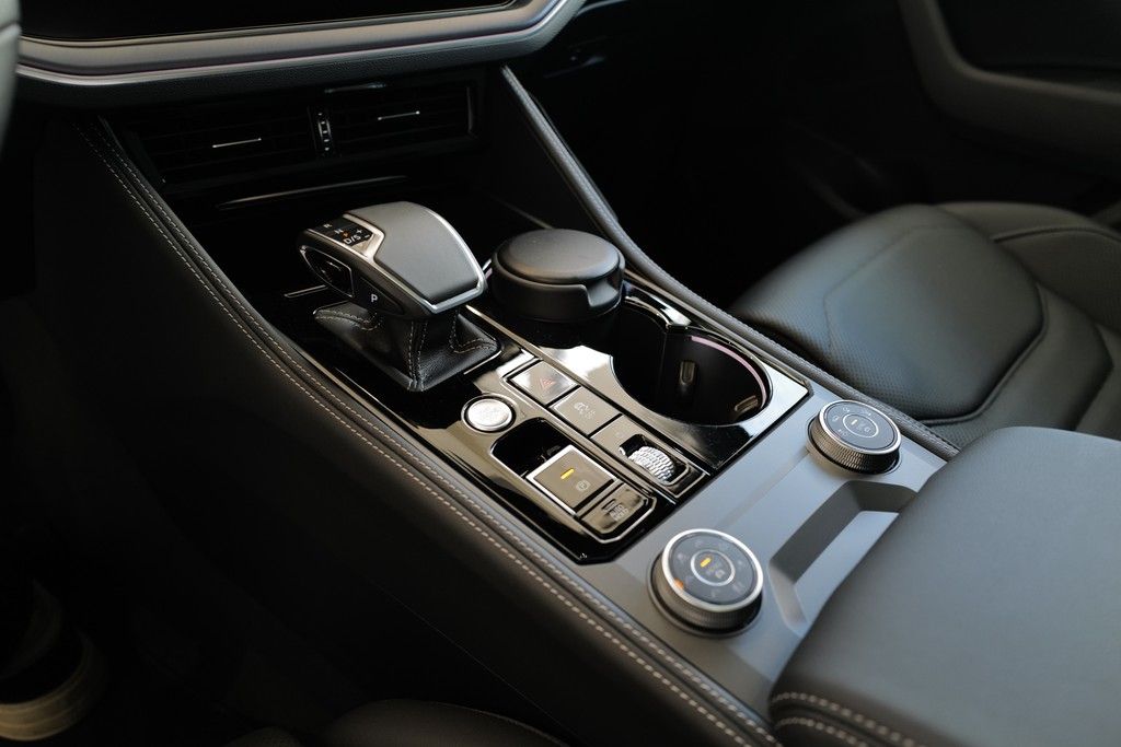 Volkswagen Touareg 3.0TDI R-Line BlackStyle Pano 360° Dynau