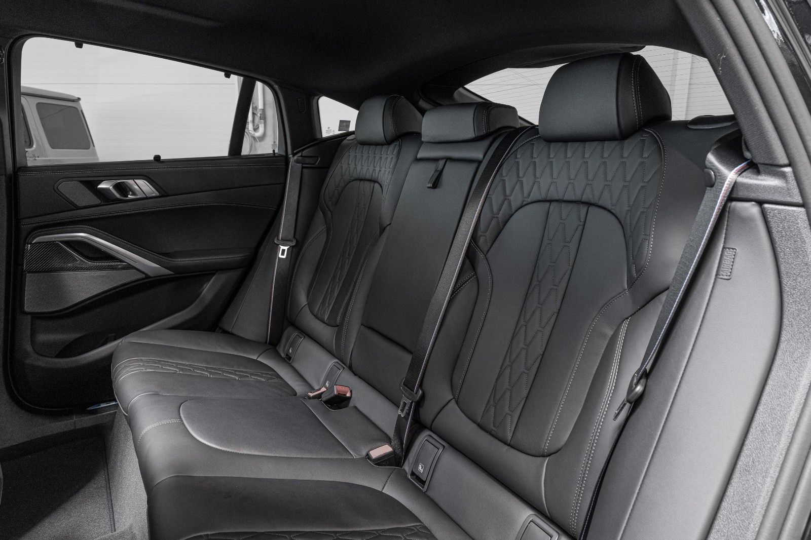BMW X6 40d*MSPORT*22"*LED*PANO*CARBON*AHK
