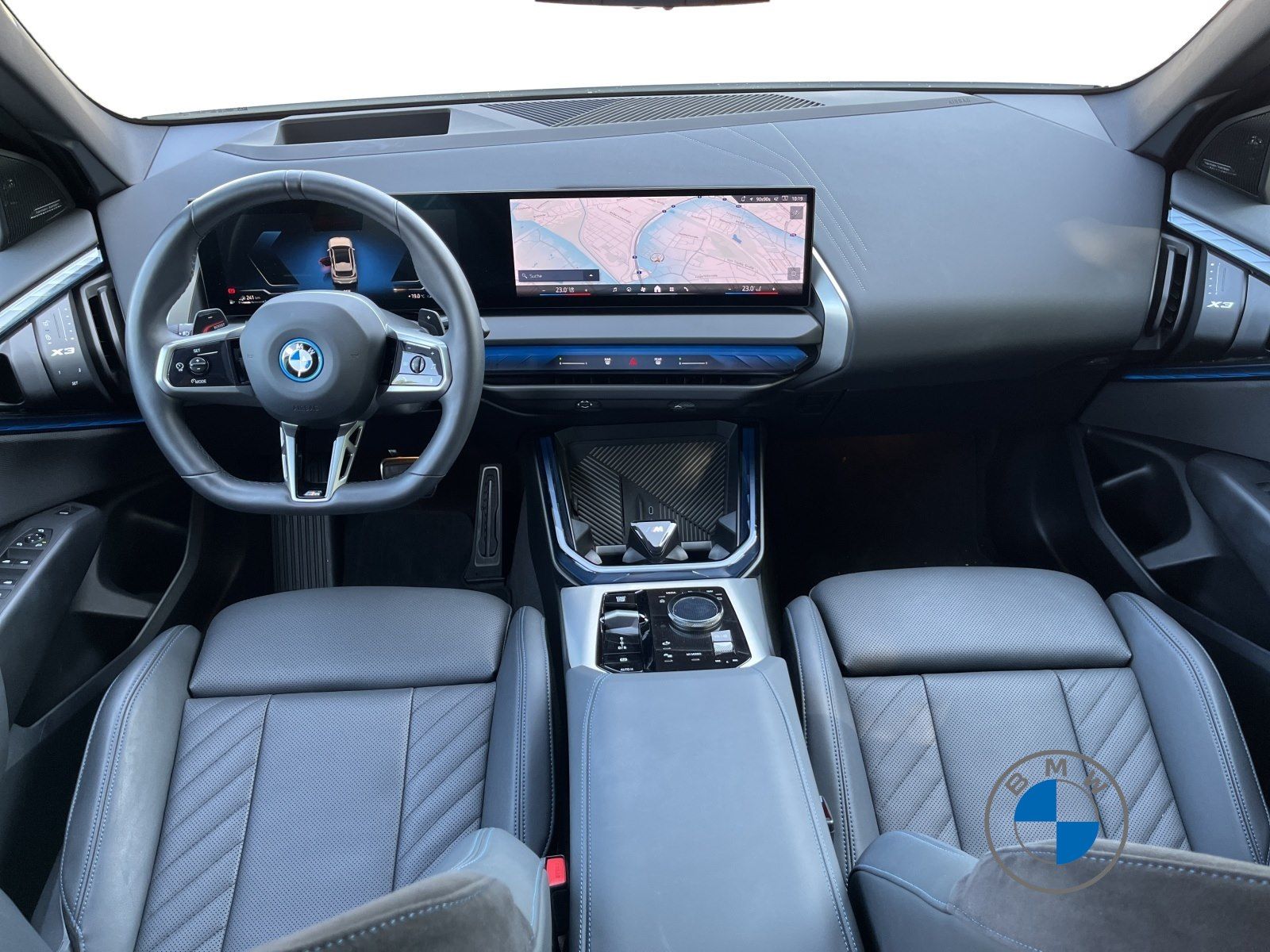 BMW X3 30e xDrive M Sport 21" AHK Pano Memory H/K
