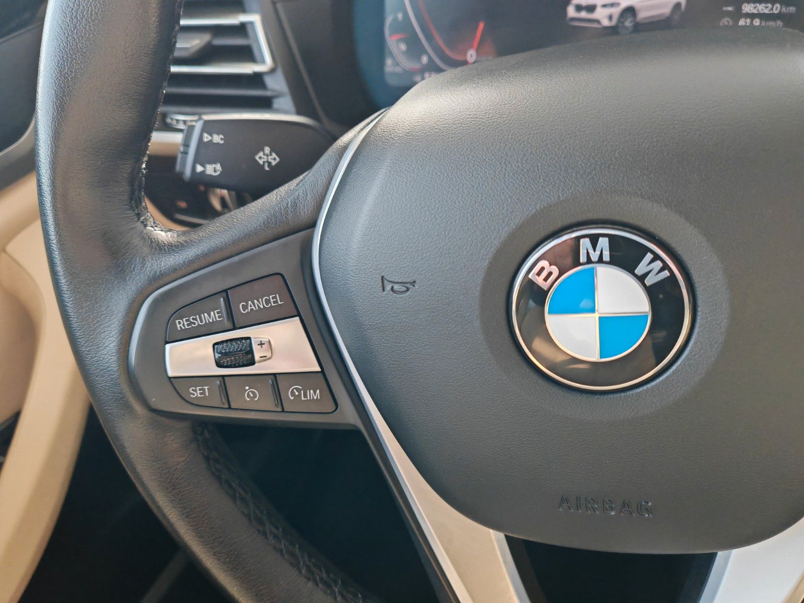 BMW X3 xD20d FACELIFT LASER KAMERA AHK Unfallfrei