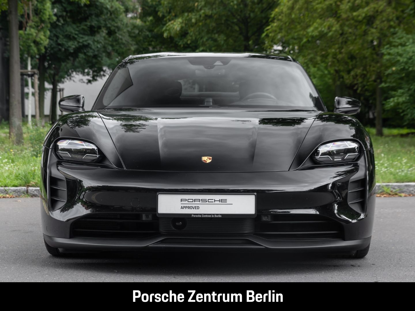 Porsche Taycan GTS HA-Lenkung InnoDrive HeadUp LEDMatrix