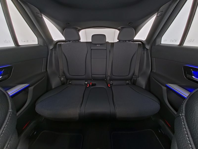 Mercedes-Benz GLC 300 e 4M Avantgarde - Samsaru's Car Outlet