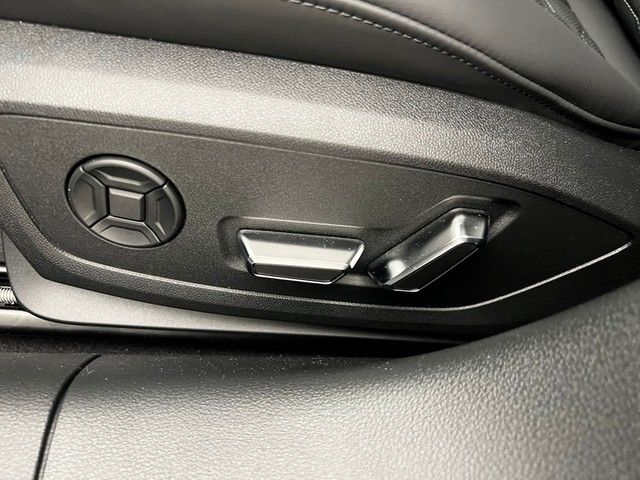 Audi RS6 Avant Quattro Tiptr. DynPlus Keramik22Pano