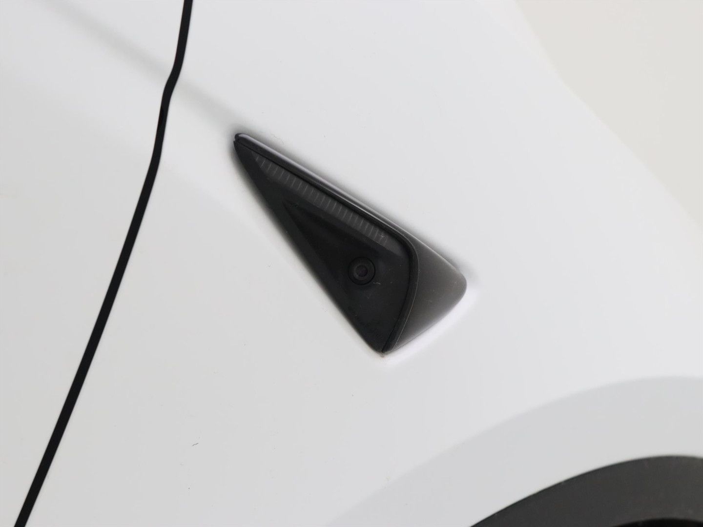 Tesla Model Y Long Range AWD 75kWh 351pk 93,7% SoH AMD