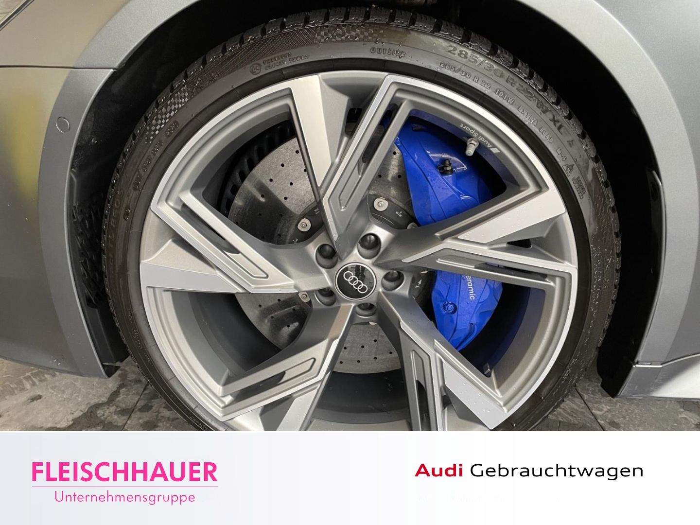 Audi RS6 Avant quattro HUD StandHZG Pano Navi Leder D