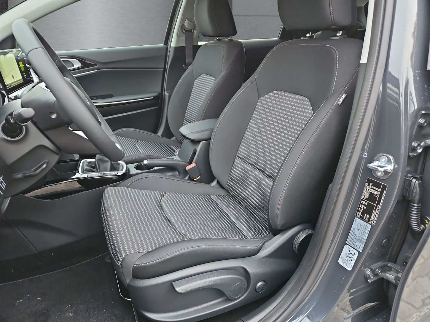 Kia Ceed Lim 1.0T Vision Komfort - Samsaru's Car Outlet