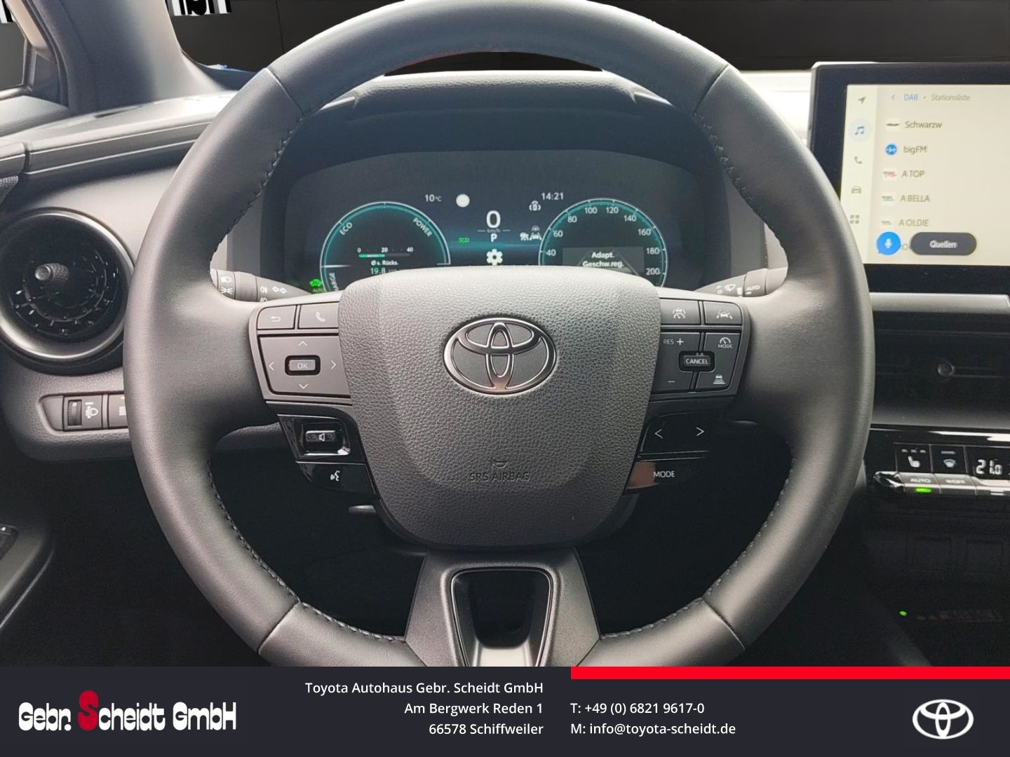 Toyota C-HR Plug-In Hybrid   LED-Scheinwerfer Kamera