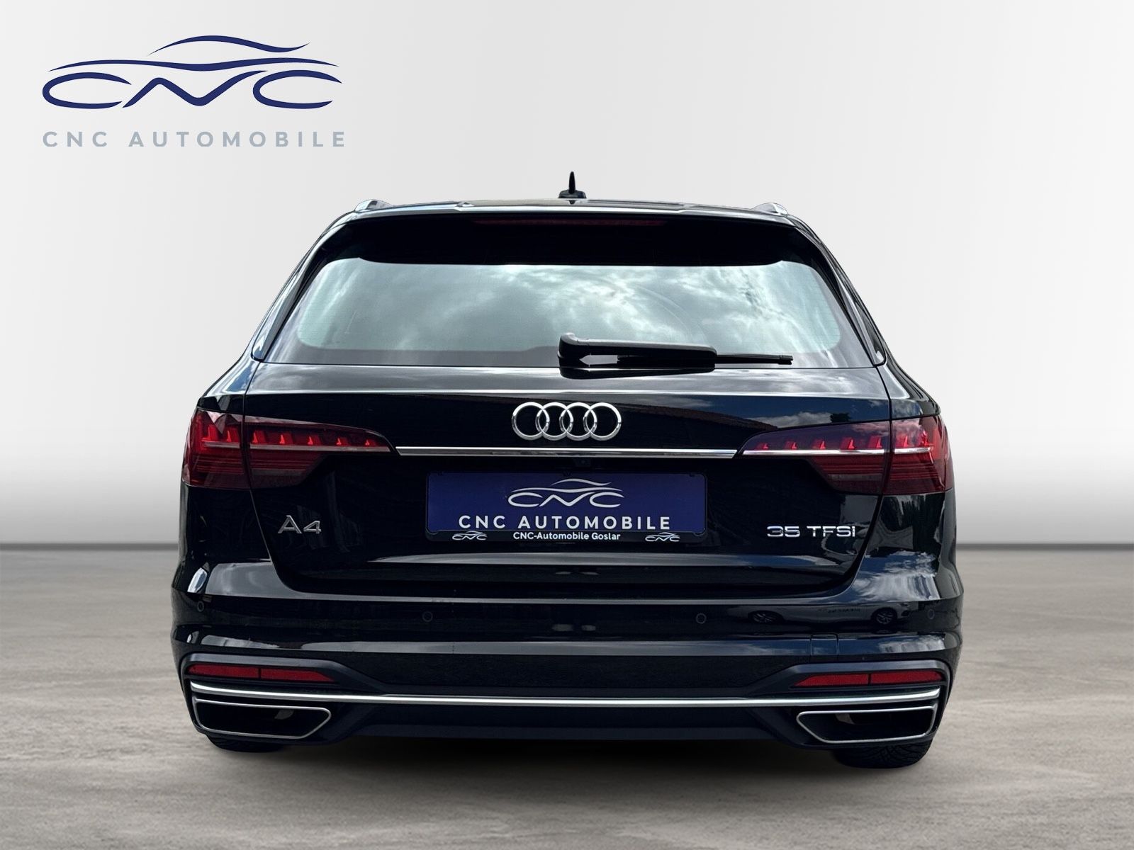Audi A4 Avant 35 TFSI advanced - Samsaru's Car Outlet
