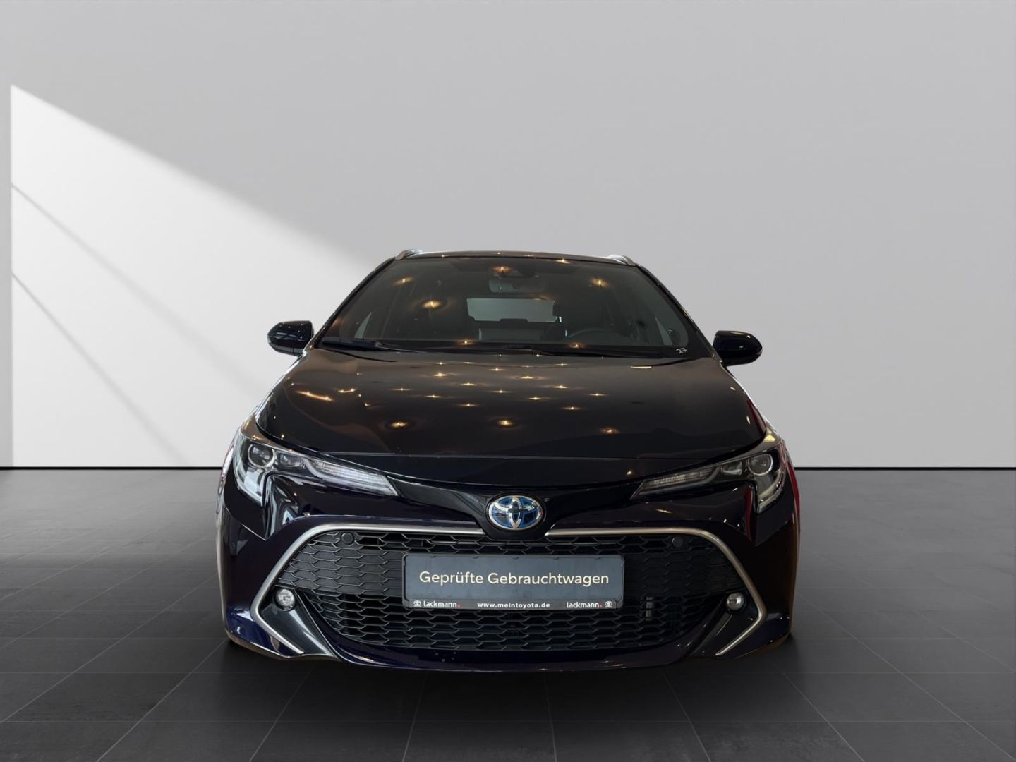 Toyota Corolla 2.0 TS Hybrid Lounge *Navi*LED*Panorama*
