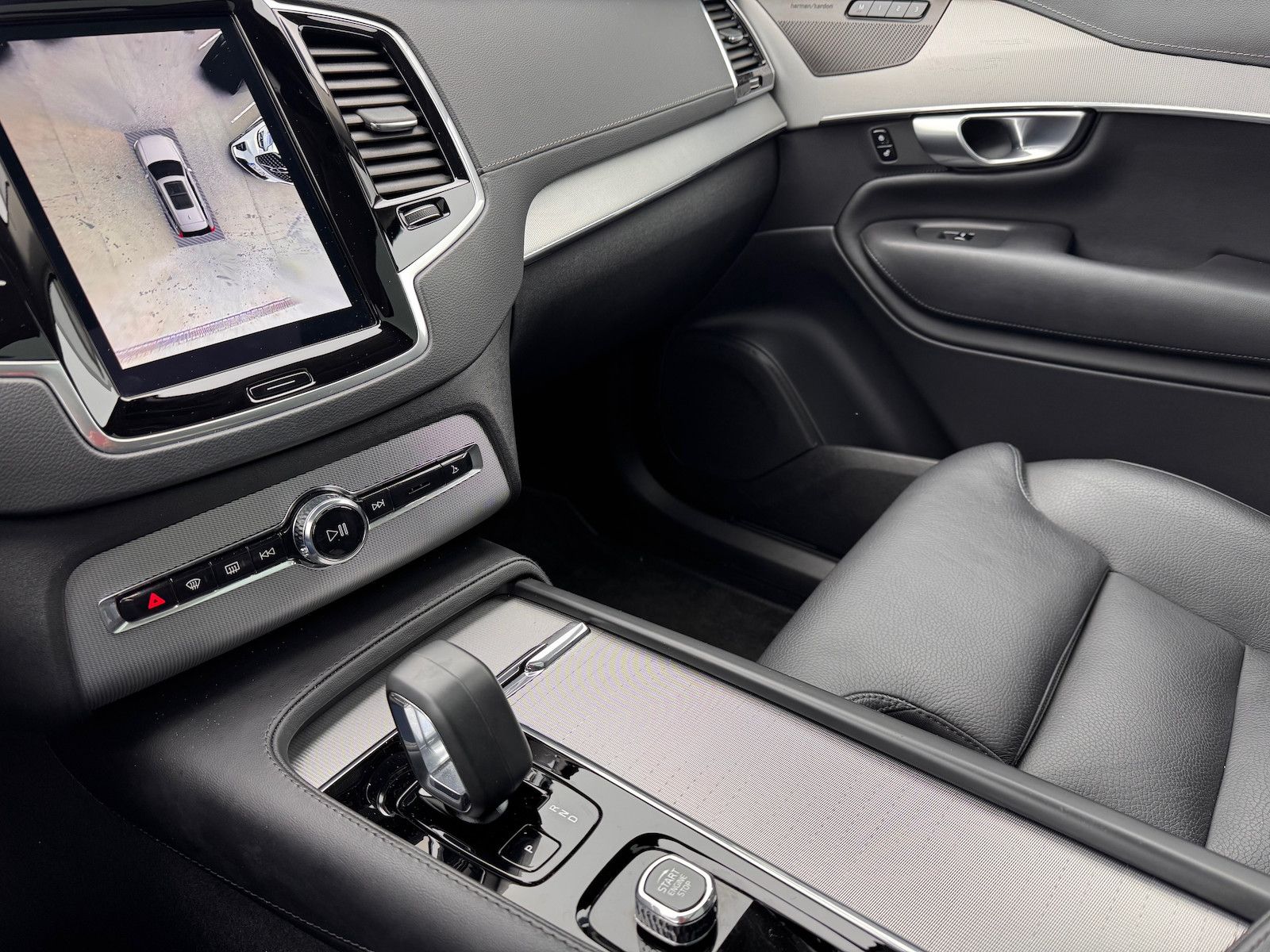 Volvo XC90 B5*Plus Bright*NP 90.810*AHK*Standhzg*Pano