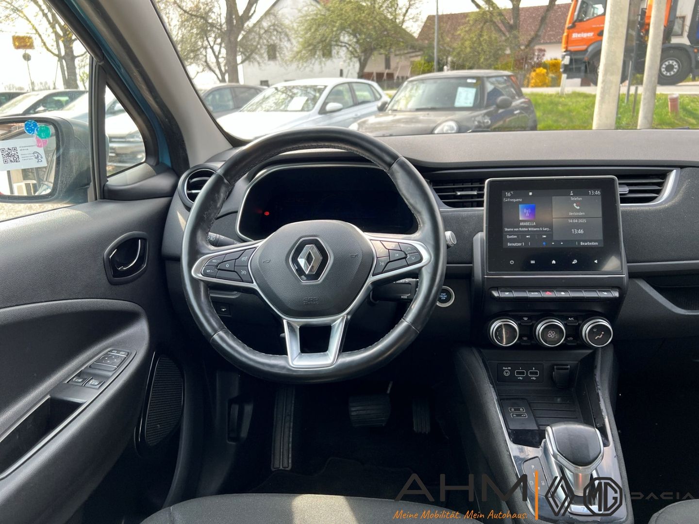 Renault ZOE R110 ZE50 - Samsaru's Car Outlet
