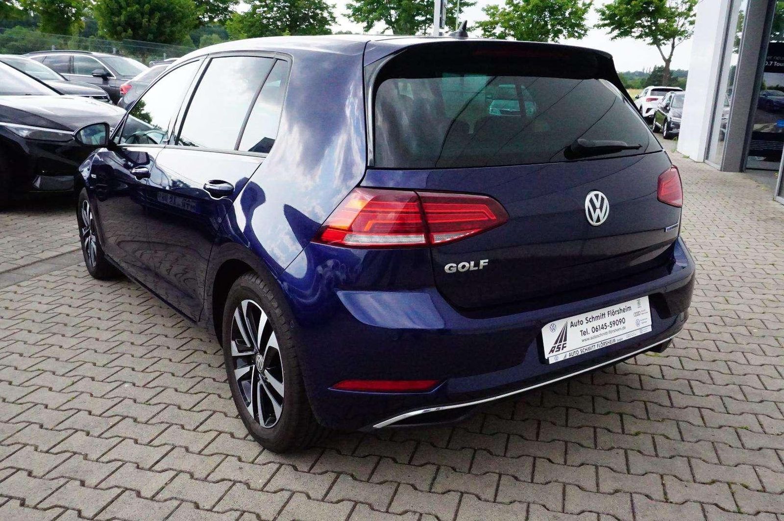 Volkswagen Golf IQ.DRIVE 1.5 l TSI - Samsaru's Car Outlet