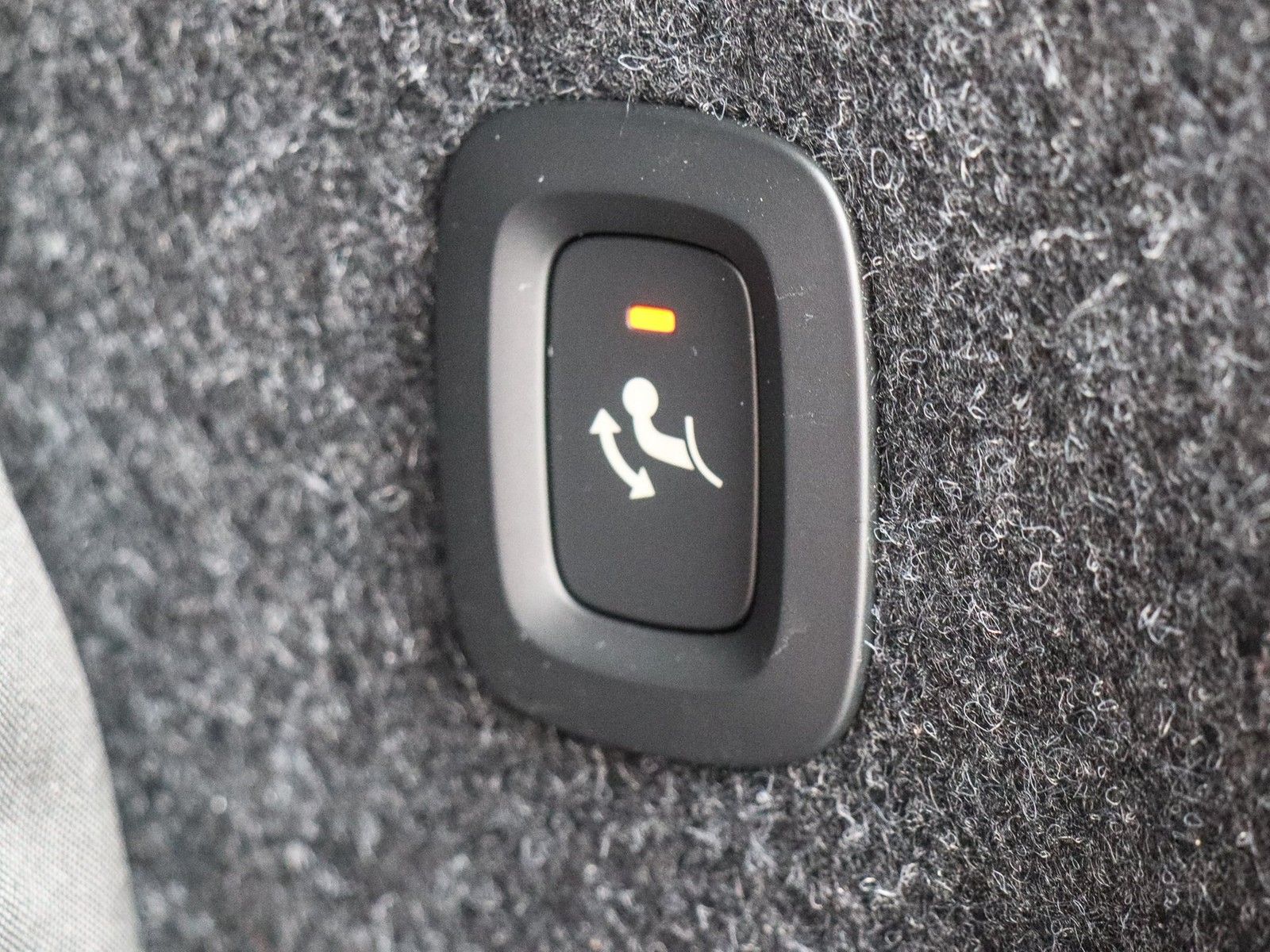 Volvo XC40 B3 (B) Core #AHK/Sitzh./PDC/RFK/Automatik/N