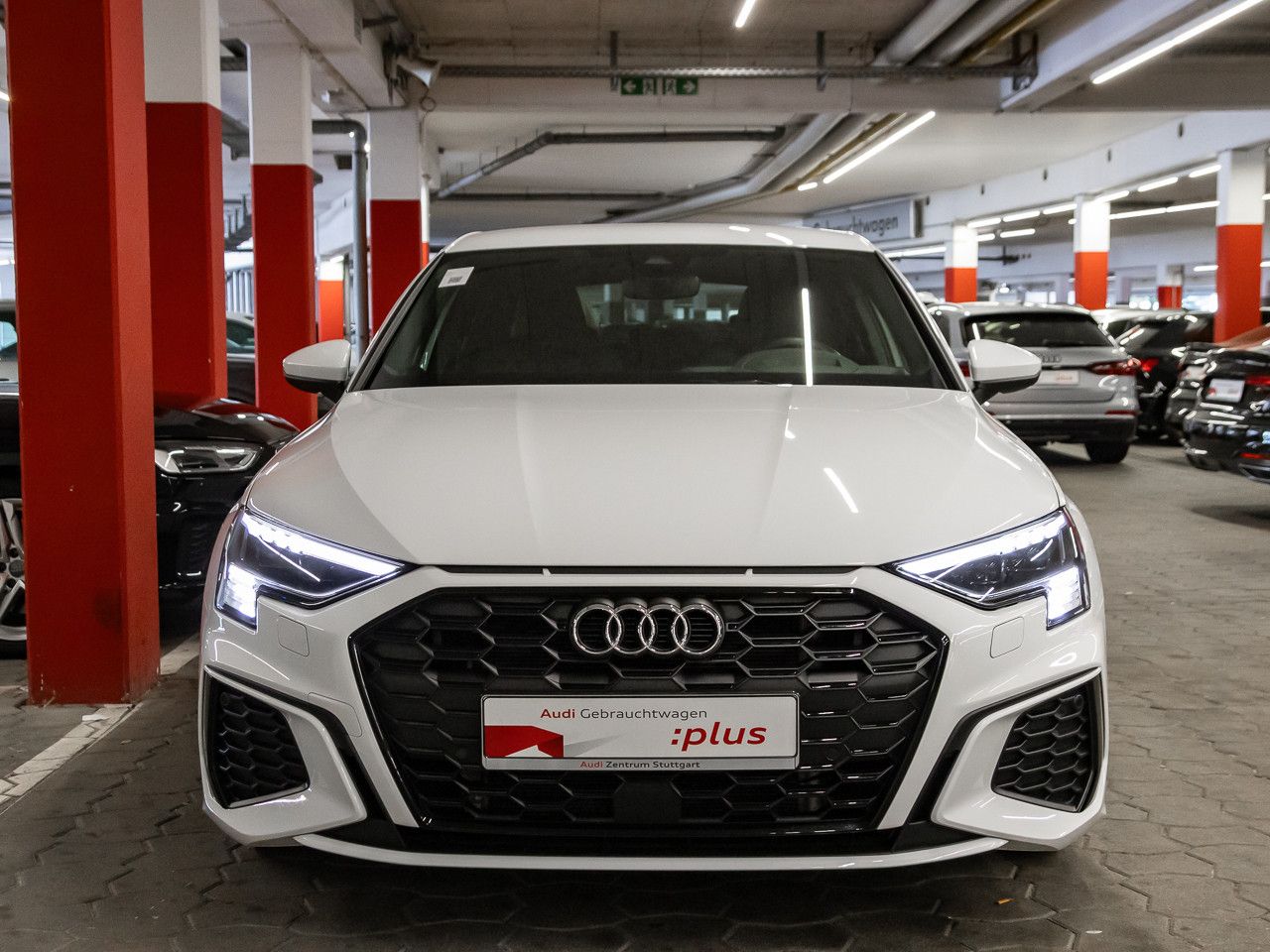 Audi A3 Sportback 45 TFSI e S line - Samsaru's Car Outlet