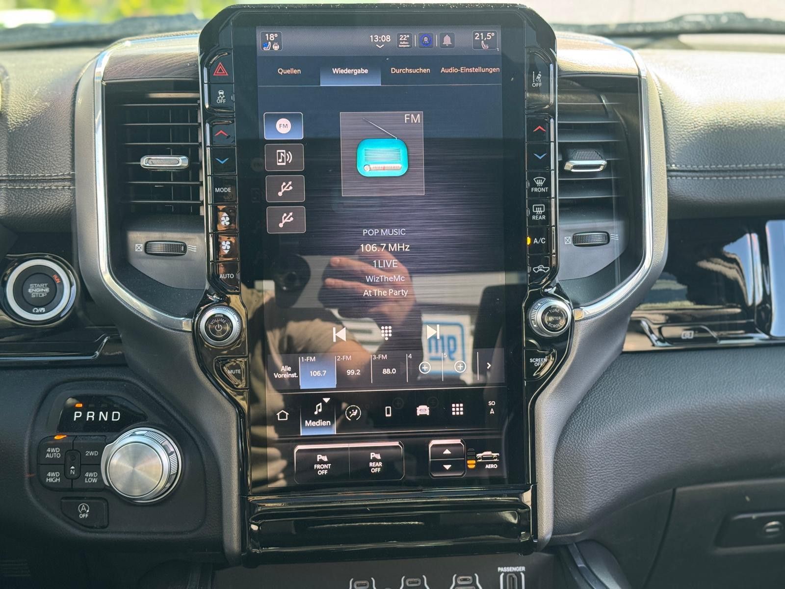 Dodge RAM Laramie Night + Luftfederung + elektr. Tritt