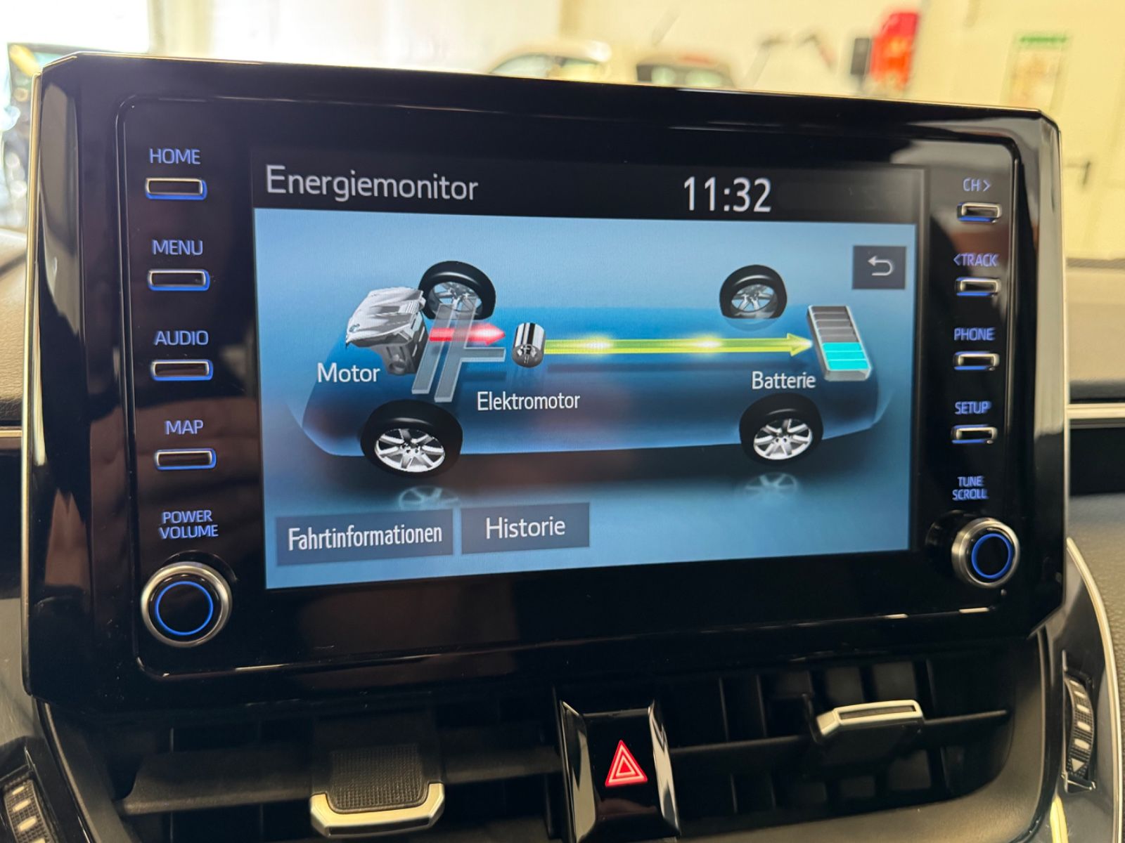 Toyota Corolla 1.8 Hybrid Business Edition - Samsaru's Car Outlet
