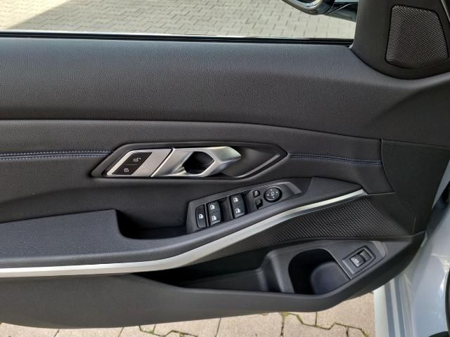 BMW 320 i Tour. M-Sport - Samsaru's Car Outlet