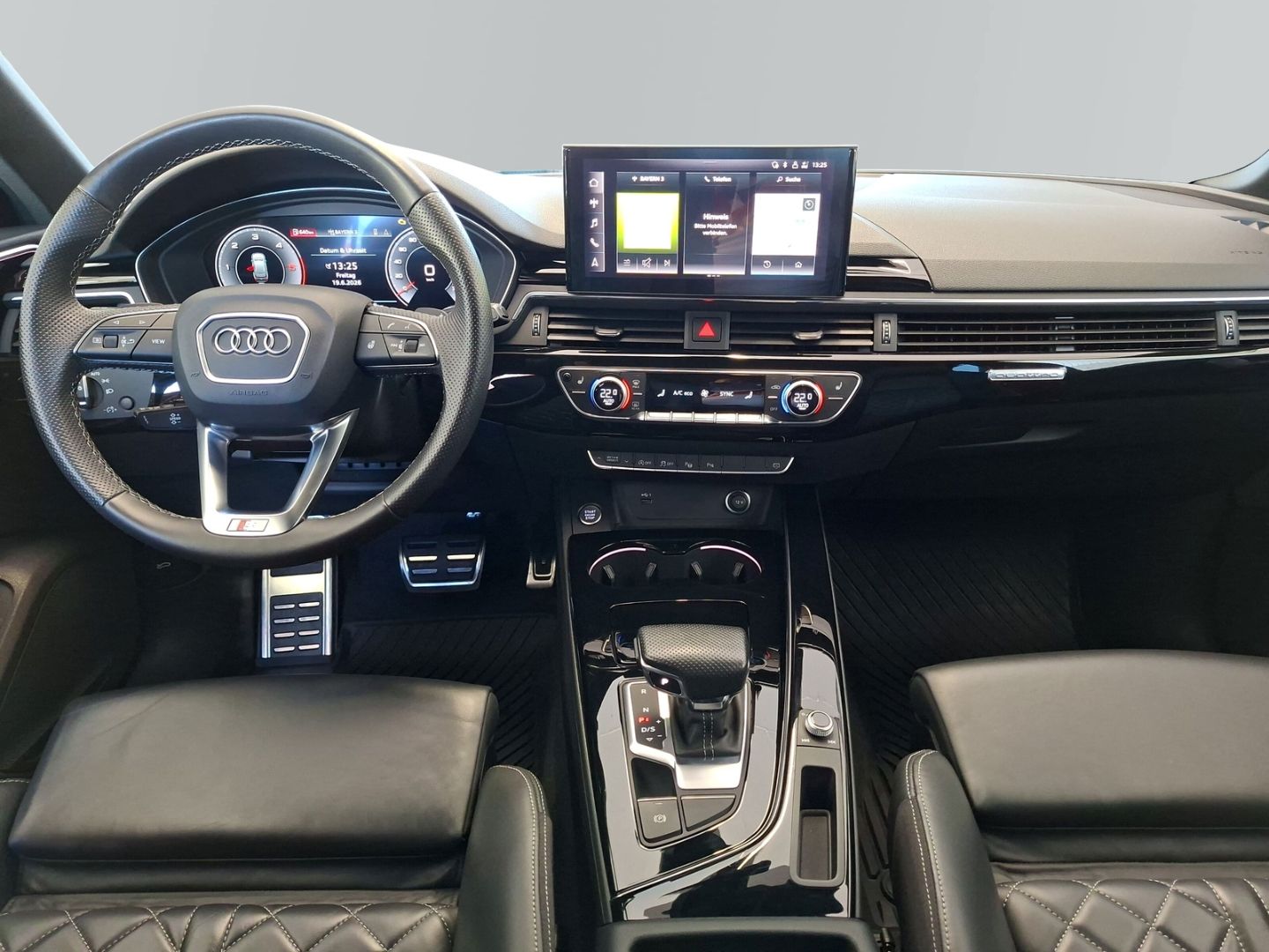 Audi A4 Avant 40 TDI quattro S line *Kamera*Keyless*