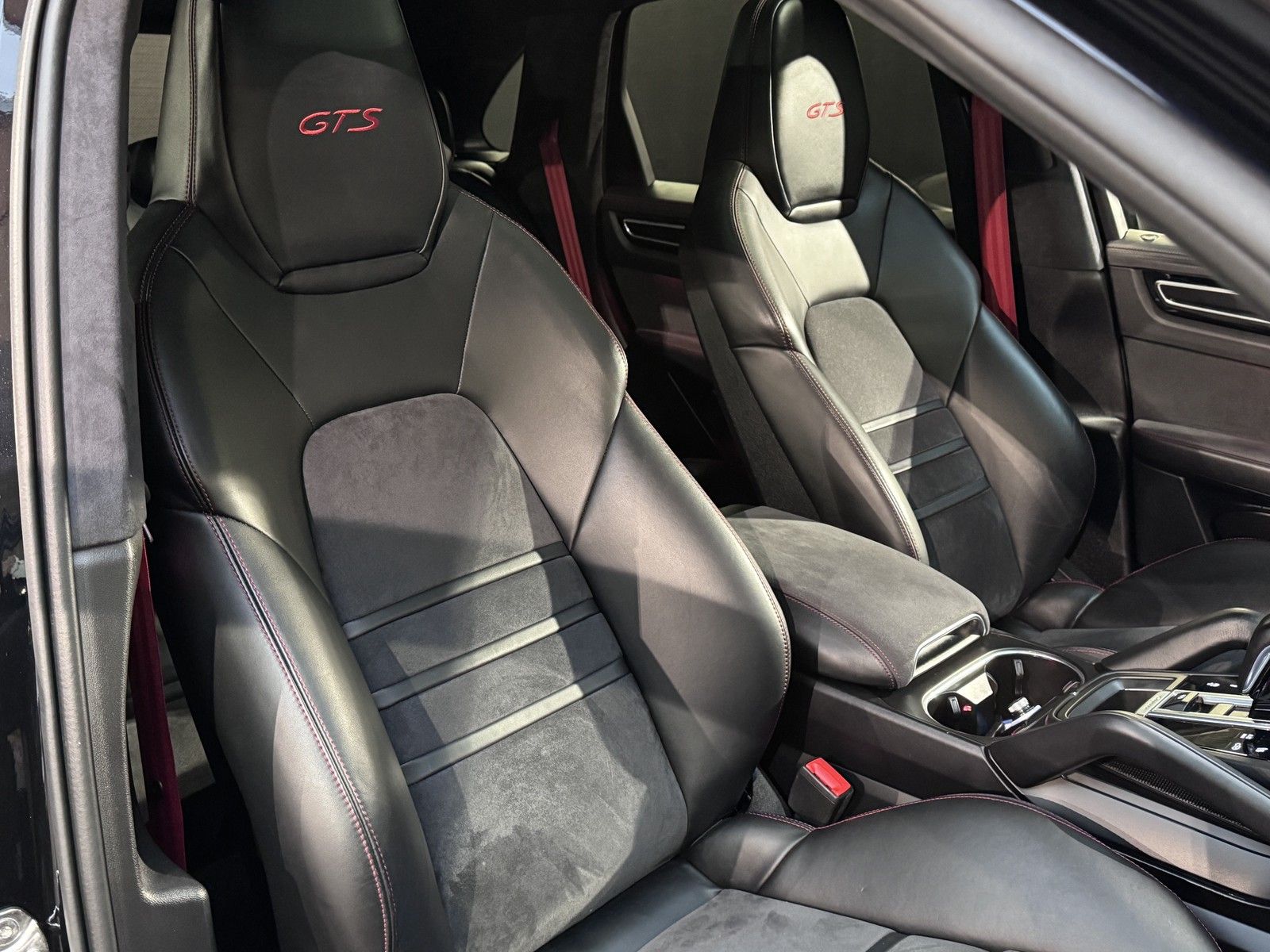 Porsche Cayenne GTS Pano+Matrix+Burmester+Chrono+ 360°Ka